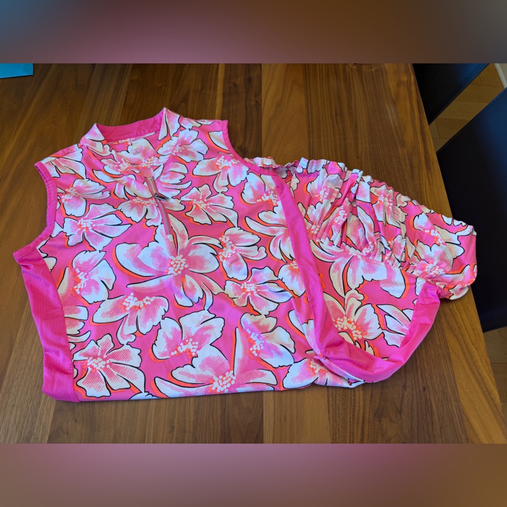 Tail Tennis and Golf Vibrant Pink Floral Dress - Small